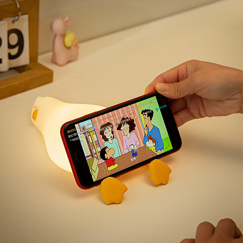 Lie Flat Duck Silicone Night Light - LED Children's Bedside Table Lamp with Pat Dimming and Rechargeable Battery - Minihomy