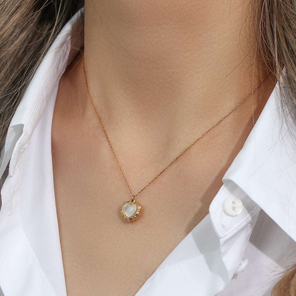 High-grade Love Light Luxury Pendant Jewelry Stainless Steel 18k Gold Plating Vintage Shell Love Necklace - Minihomy