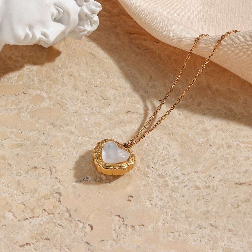 High-grade Love Light Luxury Pendant Jewelry Stainless Steel 18k Gold Plating Vintage Shell Love Necklace - Minihomy