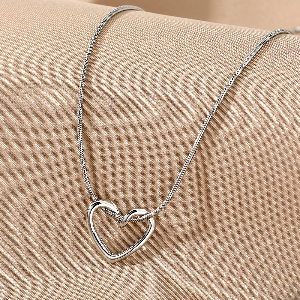 Niche Hollow Heart Necklace For Women: Elegant Love in Every Detail - Minihomy