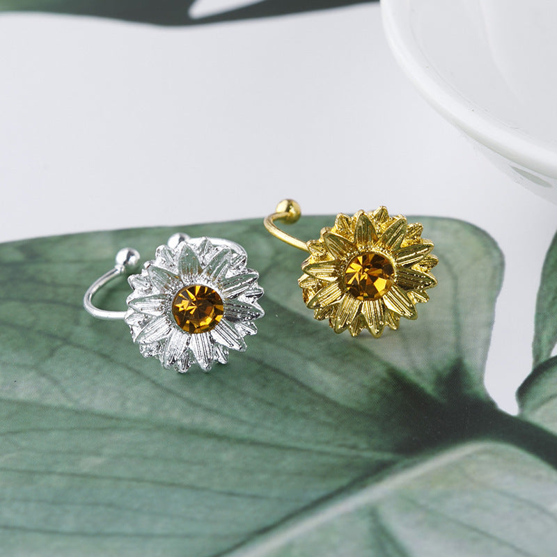 Korean Daisy Flower Elegant Opening Rings for Women - Adjustable Wedding Engagement Statement Jewelry Gift - Minihomy