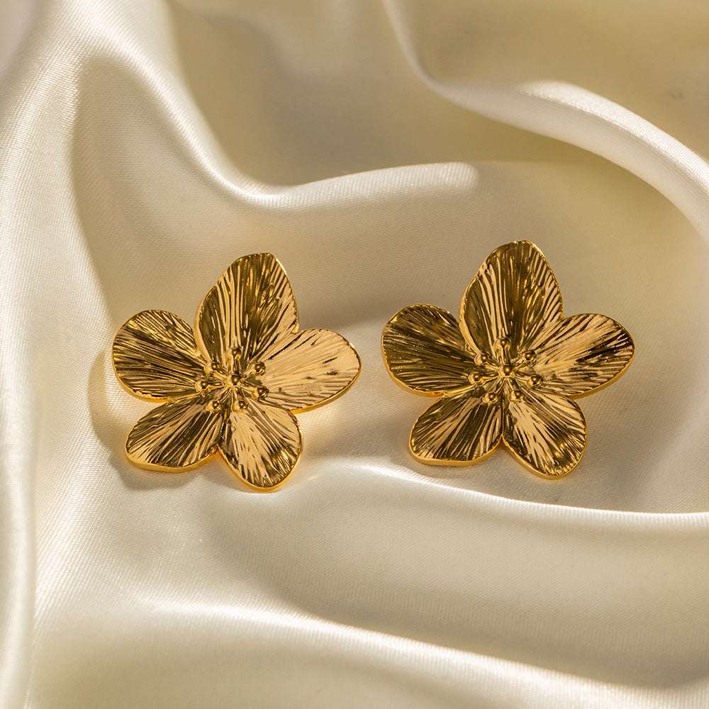 French Royal Style Dull Vintage Gold Stainless Steel Flower Metal Stud Earrings - Minihomy