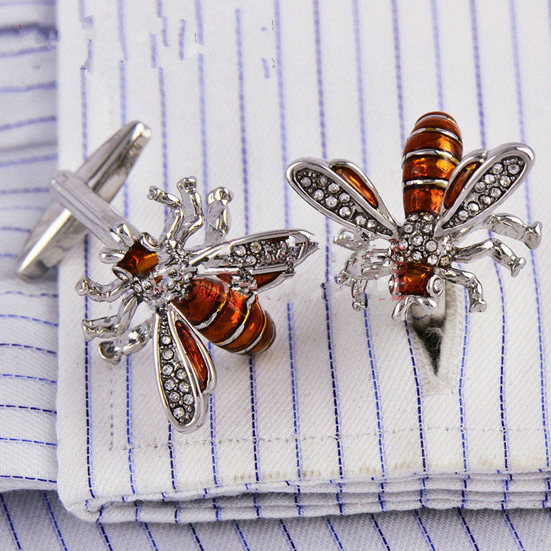 Yellow Bee Inlaid Diamond Animal French Crystal Sleeve Stud