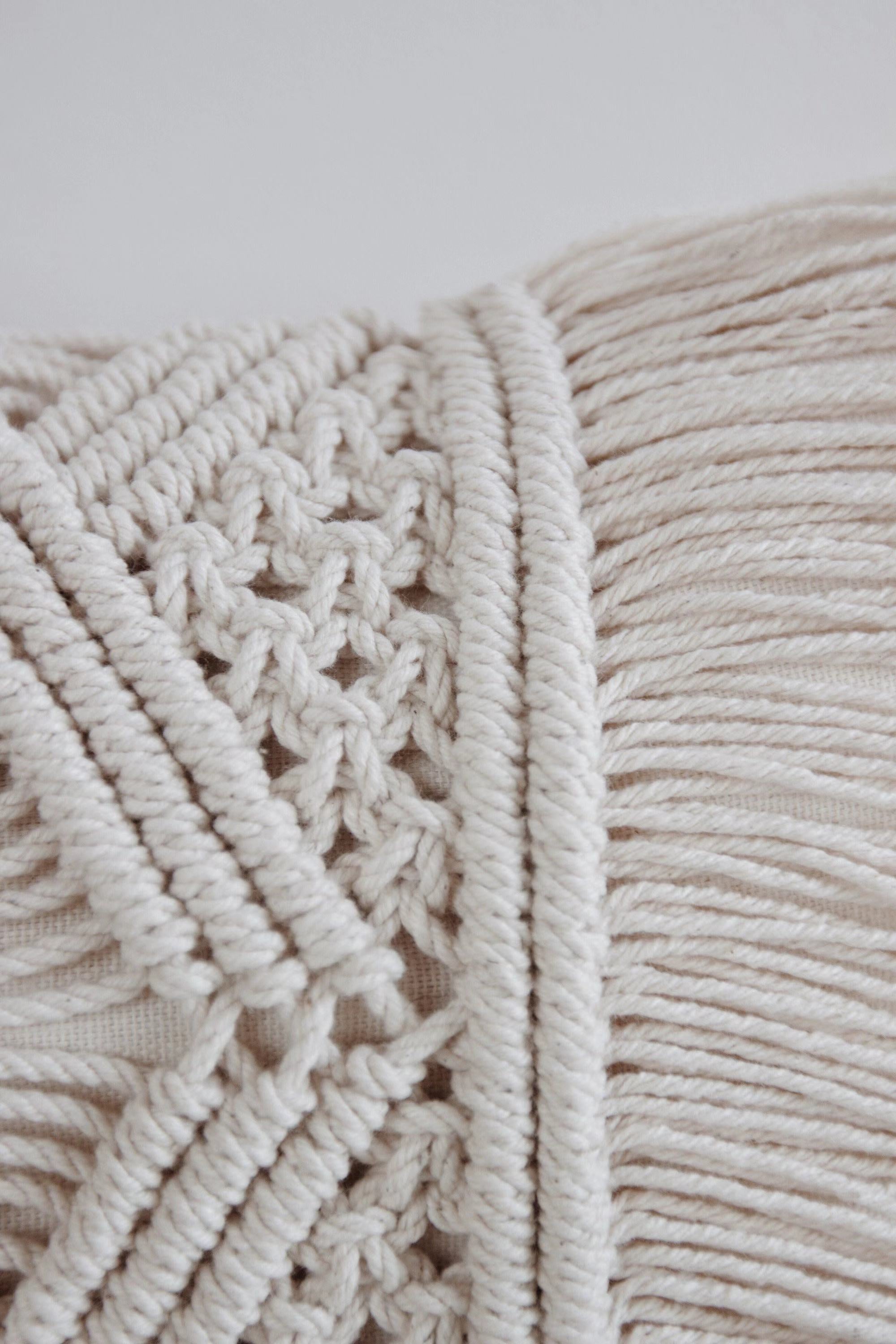 Woven tassel pillowcase