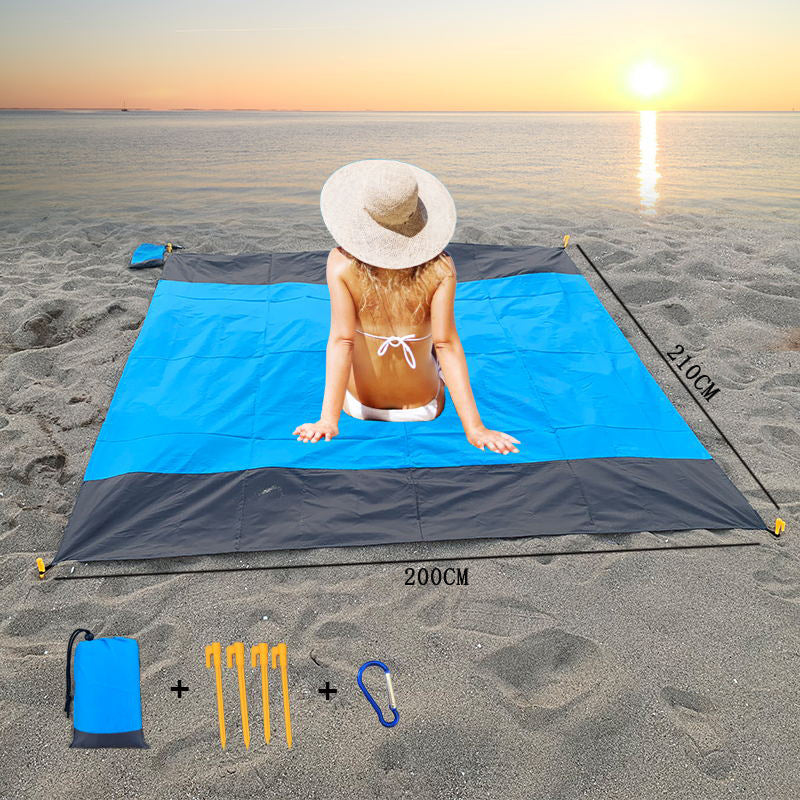 Outdoor Camping Waterproof And Convenient Foldable Two-color Picnic Mat - Minihomy