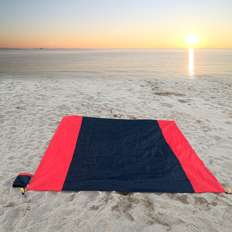 Outdoor Camping Waterproof And Convenient Foldable Two-color Picnic Mat - Minihomy